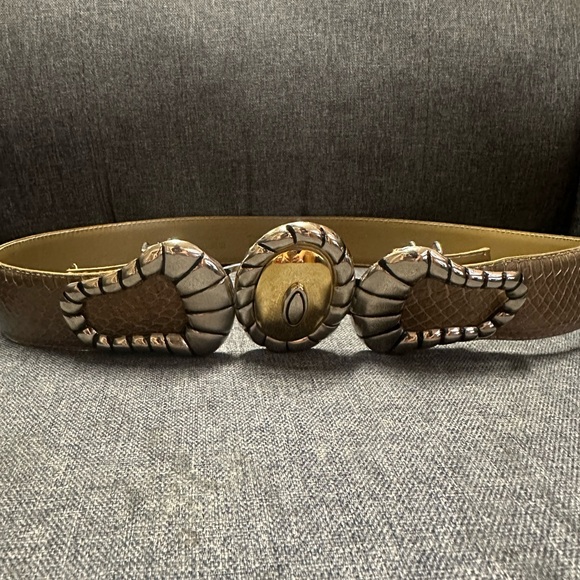 Vintage Dame Belt & Bag Genuine Snakeskin Belt- Silver and Gold Buckle - Picture 3 of 10